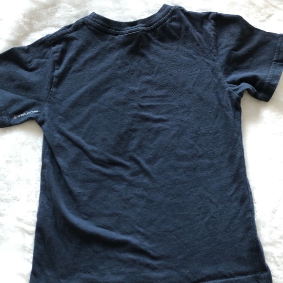 2 for $12 VOLCOM T-shirts - Picture 9 of 15